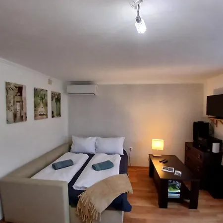 Malom Apartment Pusztavacs